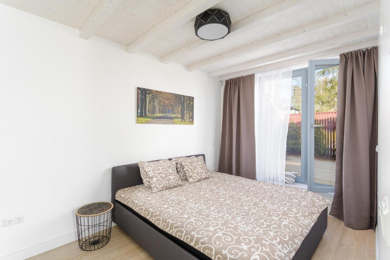 Villa Rosalie Pärnu Esterno foto