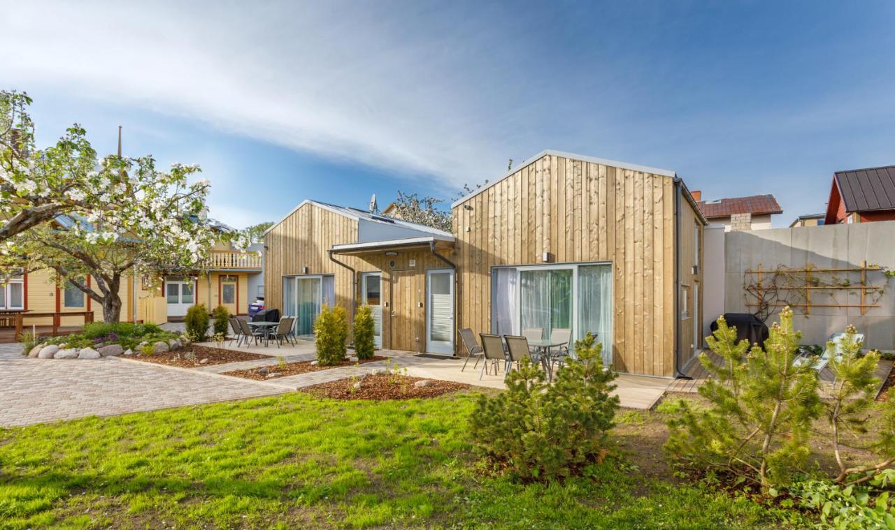 Villa Rosalie Pärnu Esterno foto
