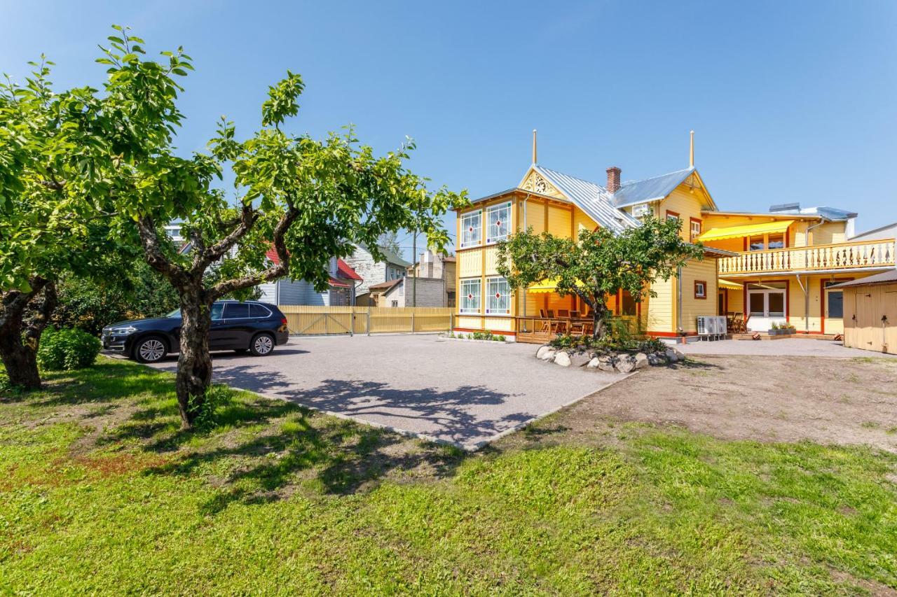 Villa Rosalie Pärnu Esterno foto