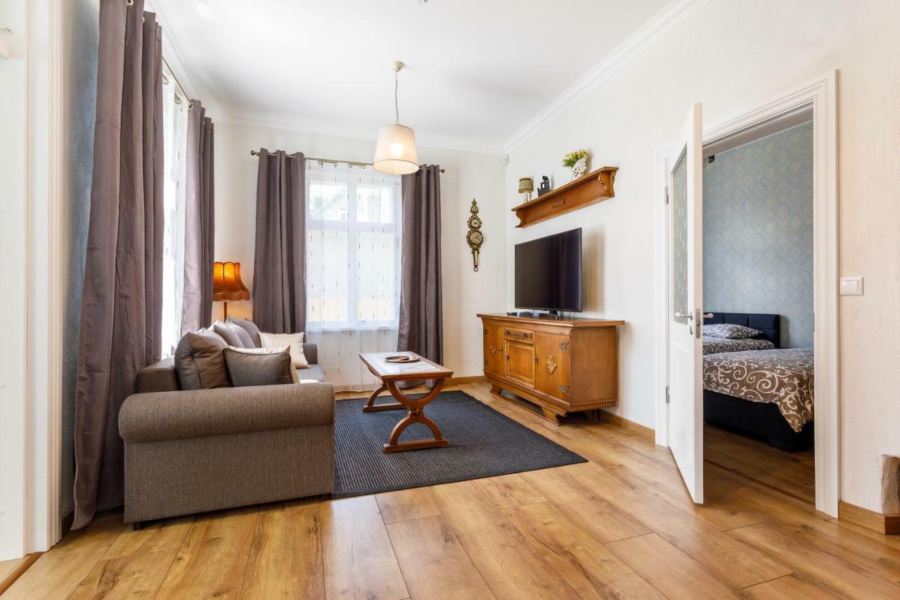 Villa Rosalie Pärnu Esterno foto